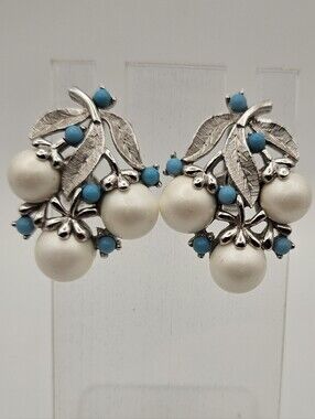 Vintage Sarah Coventry Clip On Earrings "Alaskan Summer" Faux Pearl Turquoise